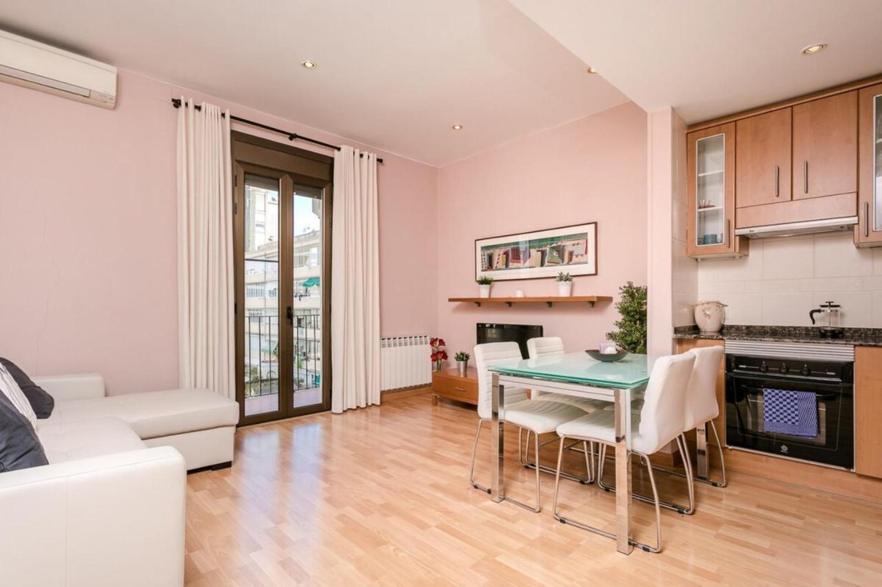 Fantastic 2 Bedroom 5 Minutes By Car From Plaza Catalunya Barcelona Kültér fotó