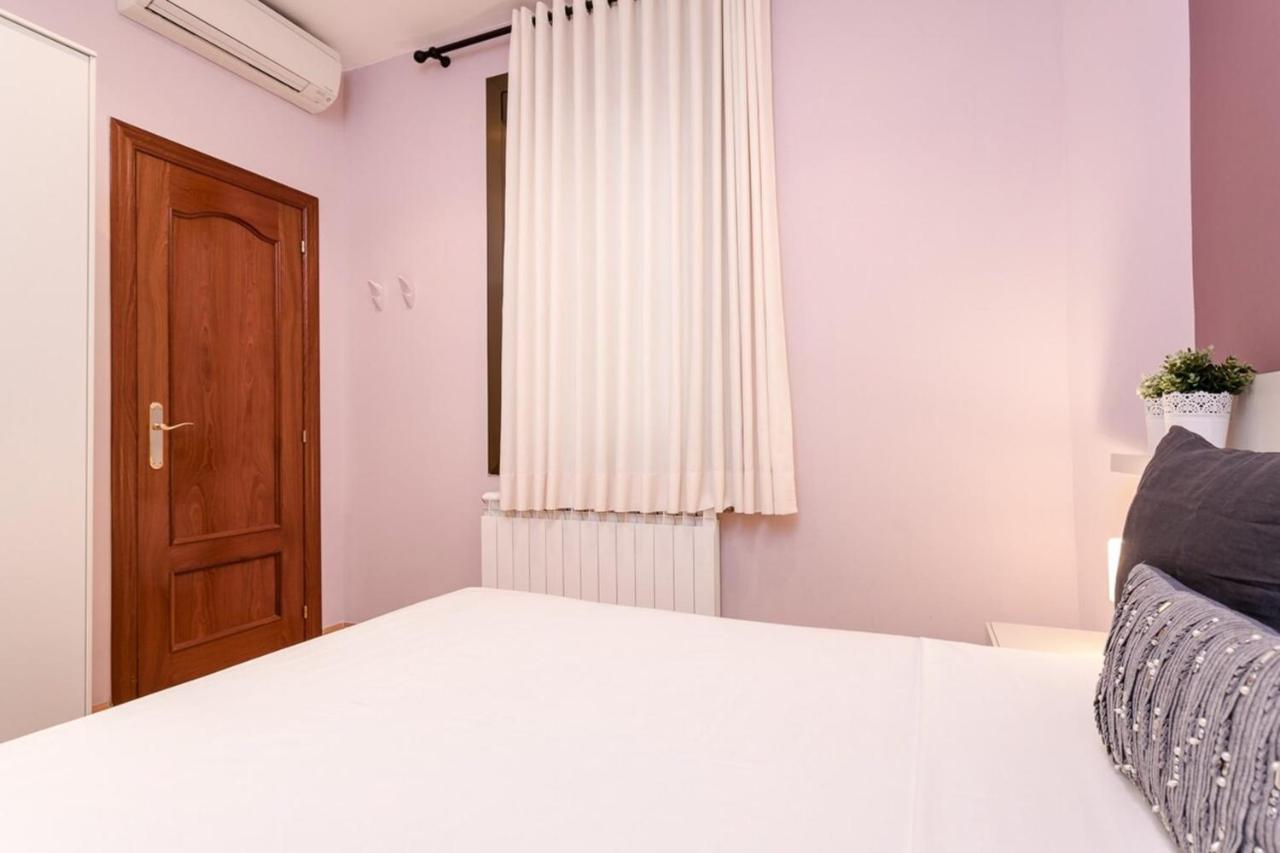 Fantastic 2 Bedroom 5 Minutes By Car From Plaza Catalunya Barcelona Kültér fotó